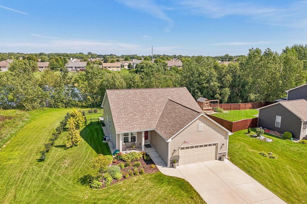 2123 Summerset DRIVE, Mount Pleasant, WI 53406