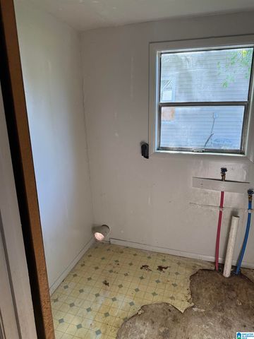 700 W 18TH STREET, Anniston, AL 36201