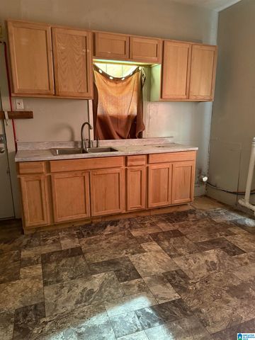 700 W 18TH STREET, Anniston, AL 36201