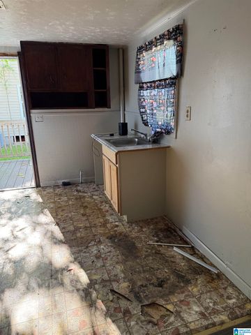 700 W 18TH STREET, Anniston, AL 36201