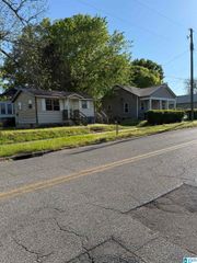 700 W 18TH STREET, Anniston, AL 36201
