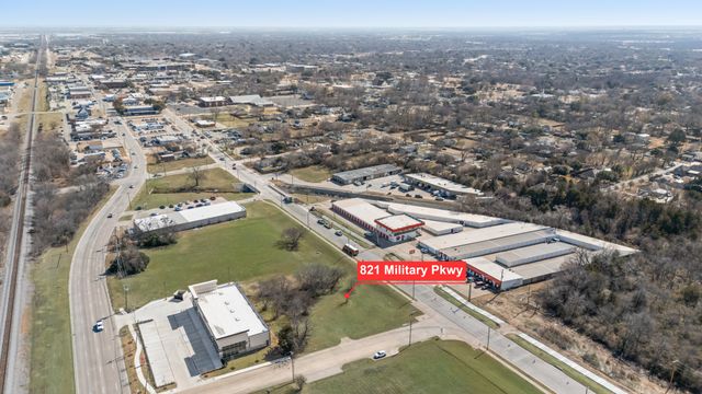 821 Military Parkway, Mesquite, TX 75149