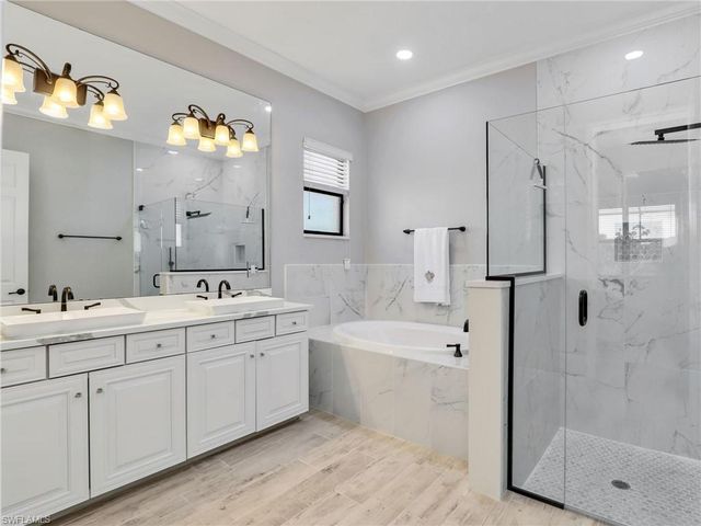 28524 Longford CT, Bonita Springs, FL 34135