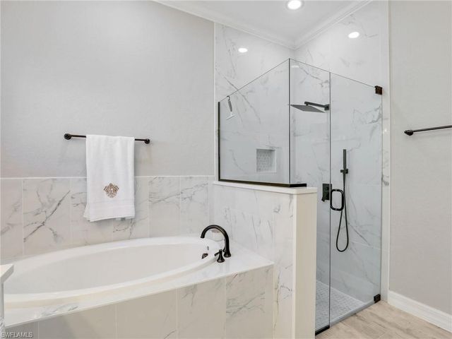 28524 Longford CT, Bonita Springs, FL 34135