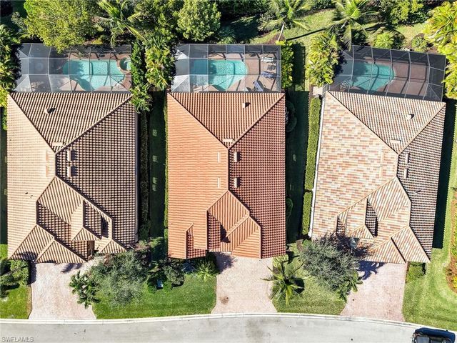 28524 Longford CT, Bonita Springs, FL 34135