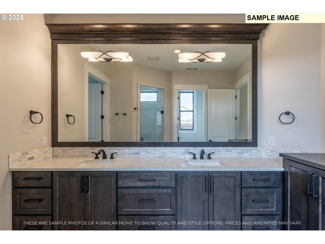 1618 N Paradise Ave, Ridgefield, WA 98642