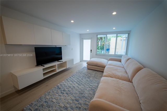 405 N Hibiscus Drive 202, Miami Beach, FL 33139