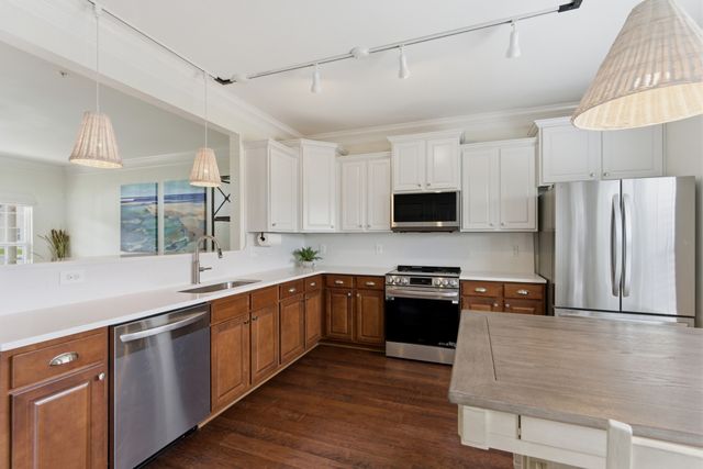 2020 Hemlock Dr, Spring Hill, TN 37174