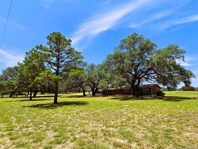 803 County Road 6612, Devine, TX 78016