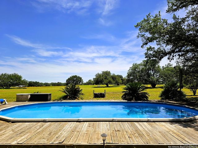 803 County Road 6612, Devine, TX 78016