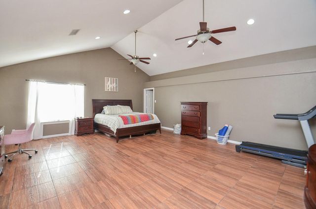 24501 Donegal St, Hempstead, TX 77445