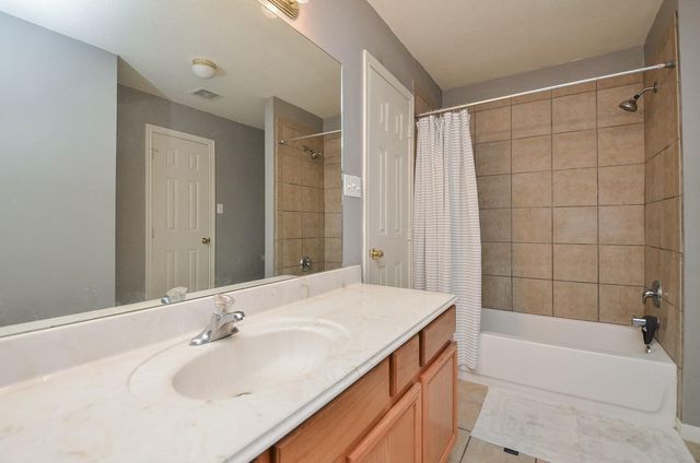 24501 Donegal St, Hempstead, TX 77445