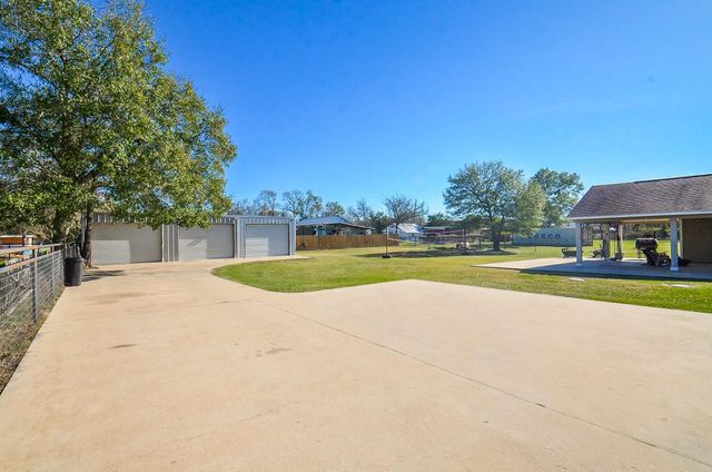 24501 Donegal St, Hempstead, TX 77445