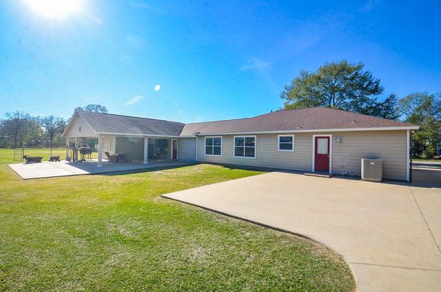 24501 Donegal St, Hempstead, TX 77445