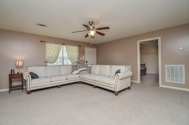 24501 Donegal St, Hempstead, TX 77445