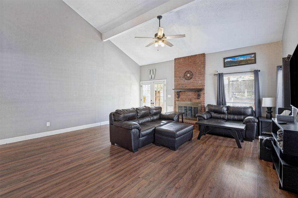 1108 Heather Lane, Carrollton, TX 75010 — photo 4