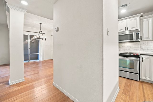 7709 Broadway Apt 323, San Antonio, TX 78209