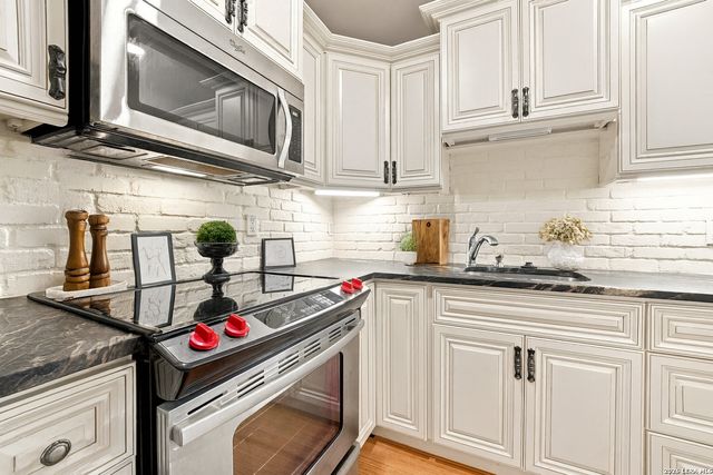 7709 Broadway Apt 323, San Antonio, TX 78209
