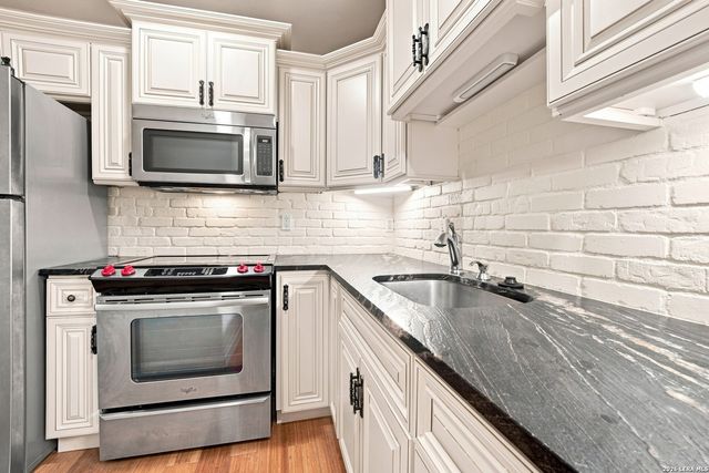 7709 Broadway Apt 323, San Antonio, TX 78209