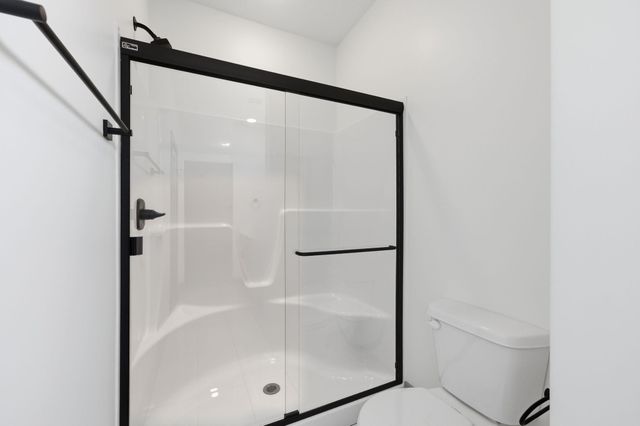 526 Elmwood St, Park City, KS 67147