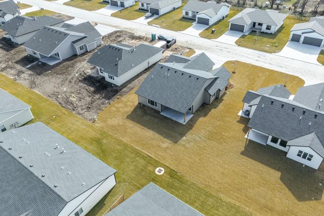 526 Elmwood St, Park City, KS 67147