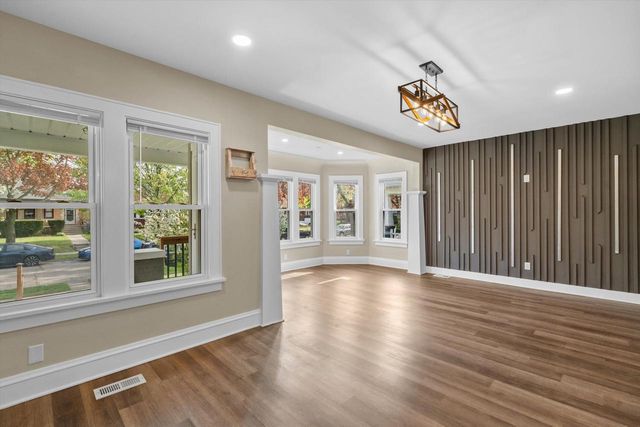 3626 Maple STREET, Milwaukee, WI 53215