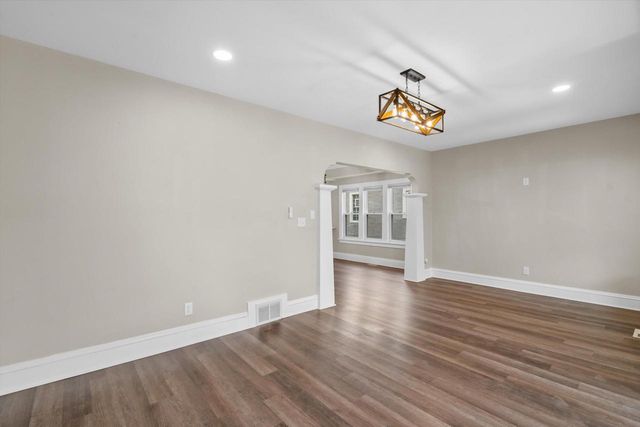3626 Maple STREET, Milwaukee, WI 53215
