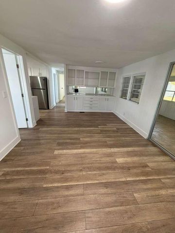 8864 Kings Drive, Boynton Beach, FL 33436