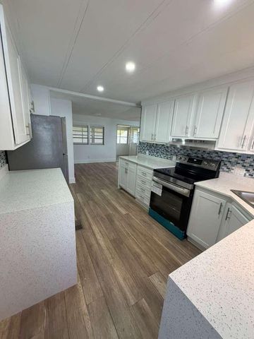 8864 Kings Drive, Boynton Beach, FL 33436