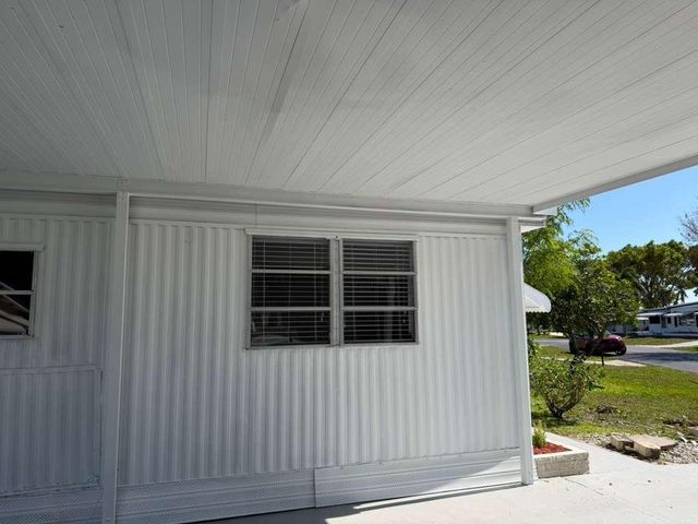 8864 Kings Drive, Boynton Beach, FL 33436