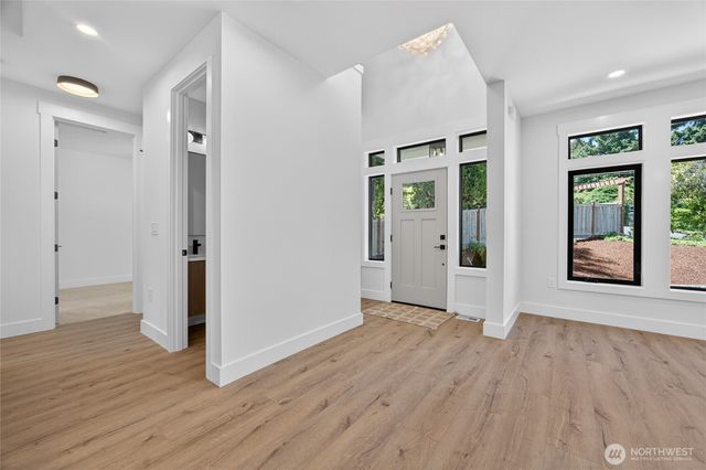 13820 Military Road E, Puyallup, WA 98374