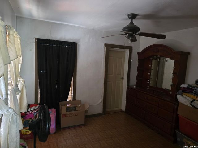 1402 Hermine, San Antonio, TX 78201