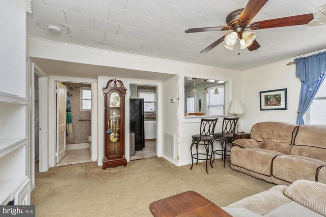 918 RENFREW ST, Baltimore, MD 21221