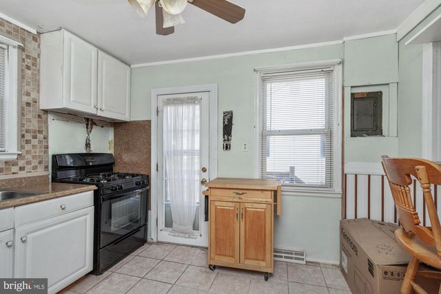 918 RENFREW ST, Baltimore, MD 21221