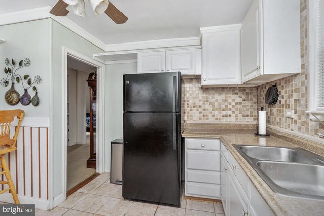 918 RENFREW ST, Baltimore, MD 21221