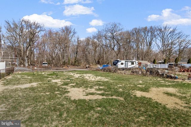 918 RENFREW ST, Baltimore, MD 21221