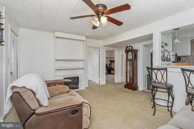 918 RENFREW ST, Baltimore, MD 21221