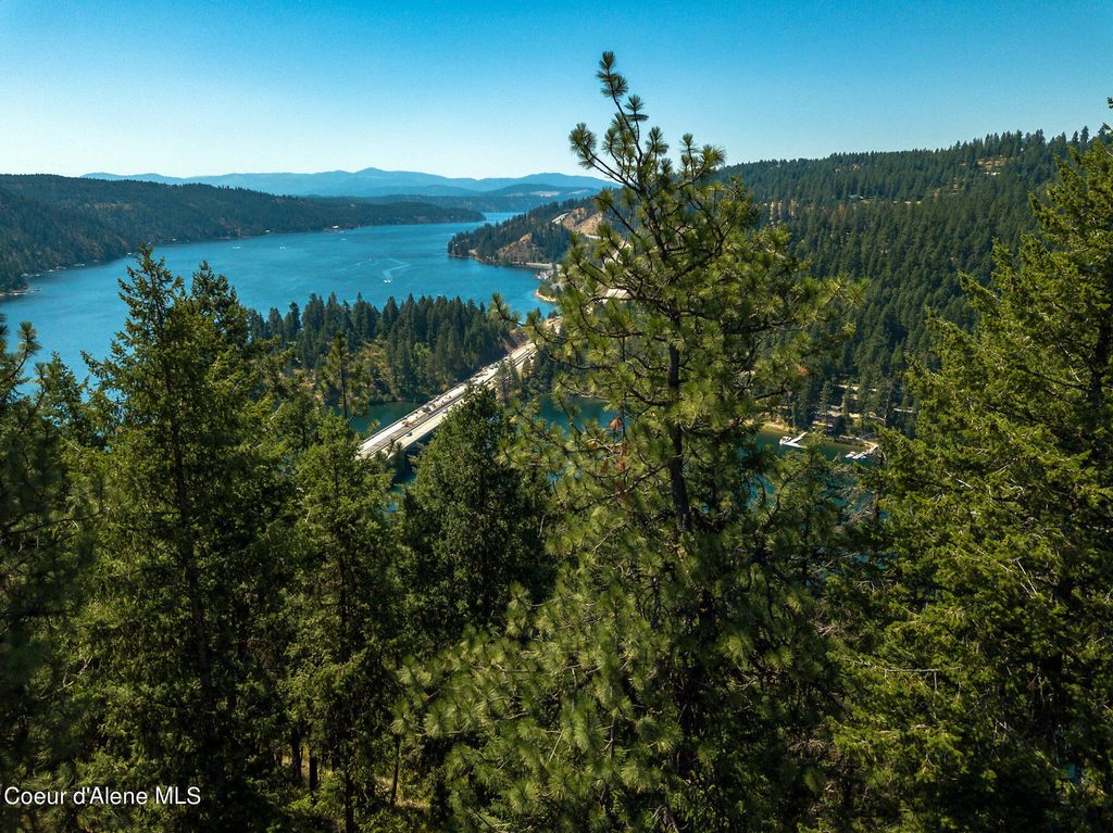 12520 E YELLOWSTONE TRL, Coeur d'Alene, ID 83814 photo 2