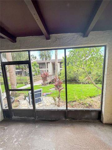 3850 N LAKE DRIVE 140, Tampa, FL 33614