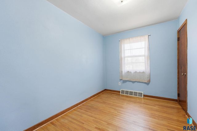 2904 S Western Ave Avenue, Sioux Falls, SD 57105