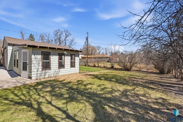 2904 S Western Ave Avenue, Sioux Falls, SD 57105