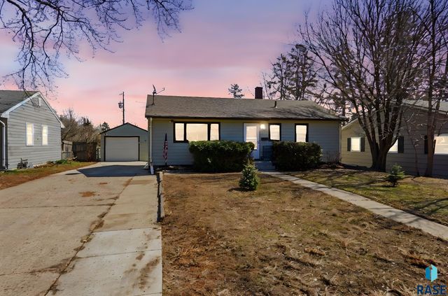 2904 S Western Ave Avenue, Sioux Falls, SD 57105