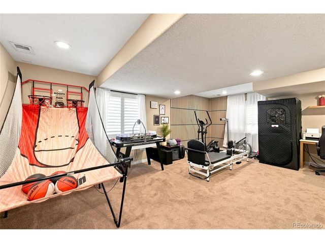 10670 Singleleaf Ct, Parker, CO 80134