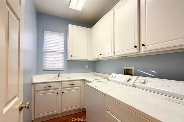 28410 Agajanian, Saugus, CA 91390