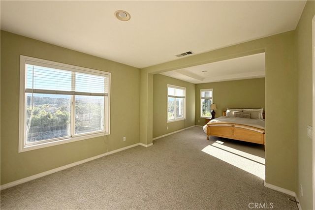 28410 Agajanian, Saugus, CA 91390