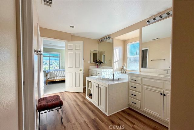 28410 Agajanian, Saugus, CA 91390