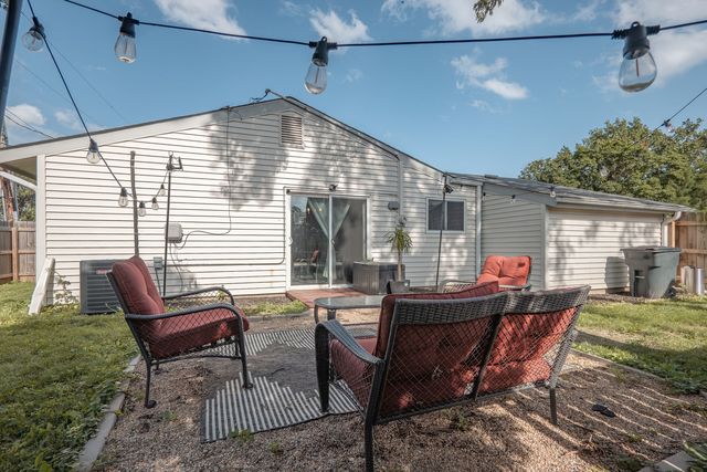 100 FAIRWOOD Drive, Bolingbrook, IL 60440