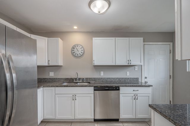 100 FAIRWOOD Drive, Bolingbrook, IL 60440