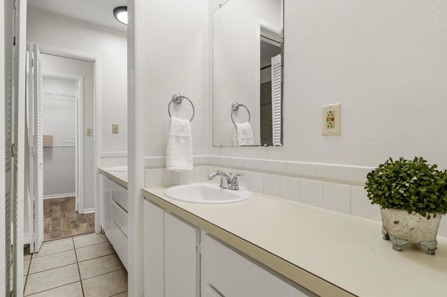 1306 20th Street, Huntsville, TX 77340