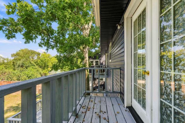 1306 20th Street, Huntsville, TX 77340
